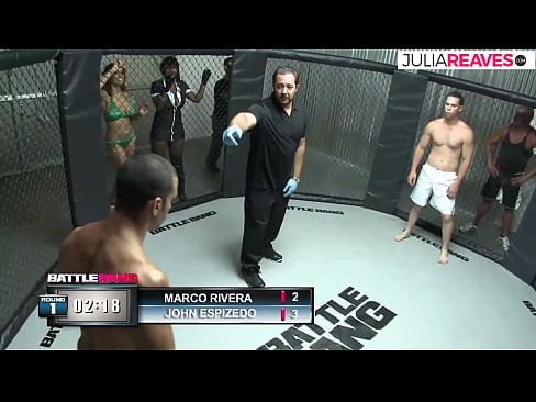 ❤️ Ultimate Fighter ቀለበቱ ውስጥ ከተጣላ በኋላ አንዲት ቁጥር ሴትን ትበዳለች። ️❌ ጥራት ያለው የወሲብ ፊልም