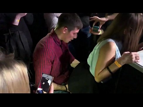 ❤️ በሩስያ የምሽት ክበብ ውስጥ እውነተኛ ወሲብ. የ18 ዓመቷ ሩሲያዊት ልጃገረድ በፊንጢጣ እና በሴት ብልት ውስጥ በምሽት ክበብ ውስጥ ተበዳች። ️❌ ጥራት ያለው የወሲብ ፊልም